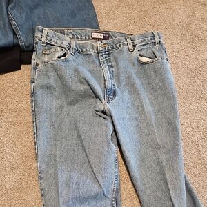 Arizona Jean Company Light Blue Relaxed Jeans